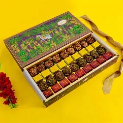 Exquisite Sweet Treats Box
